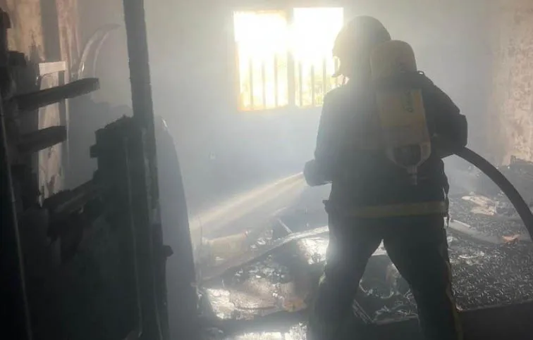 Пожарные службы Омана оперативно ликвидировали возгорание в Салале.